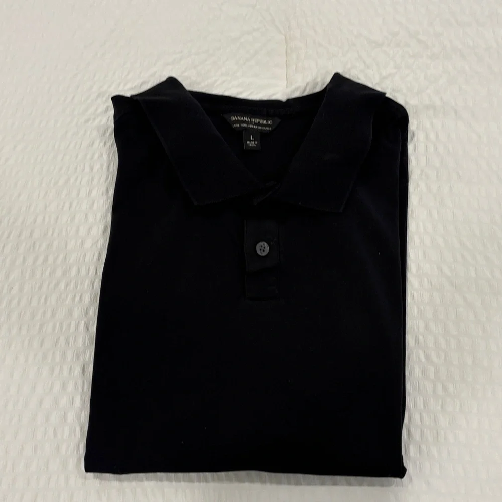 Banana republic Men's Black Polo Shirt size large in excellent condition